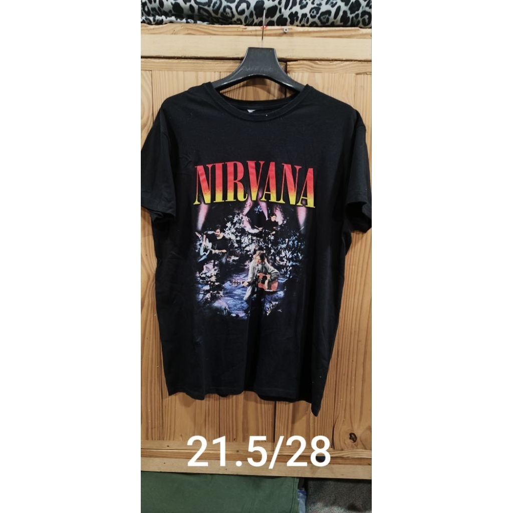 เสื้อวงมือสอง nirvana ลิขสิทธิ์แท้ สภาพใหม่มากๆ