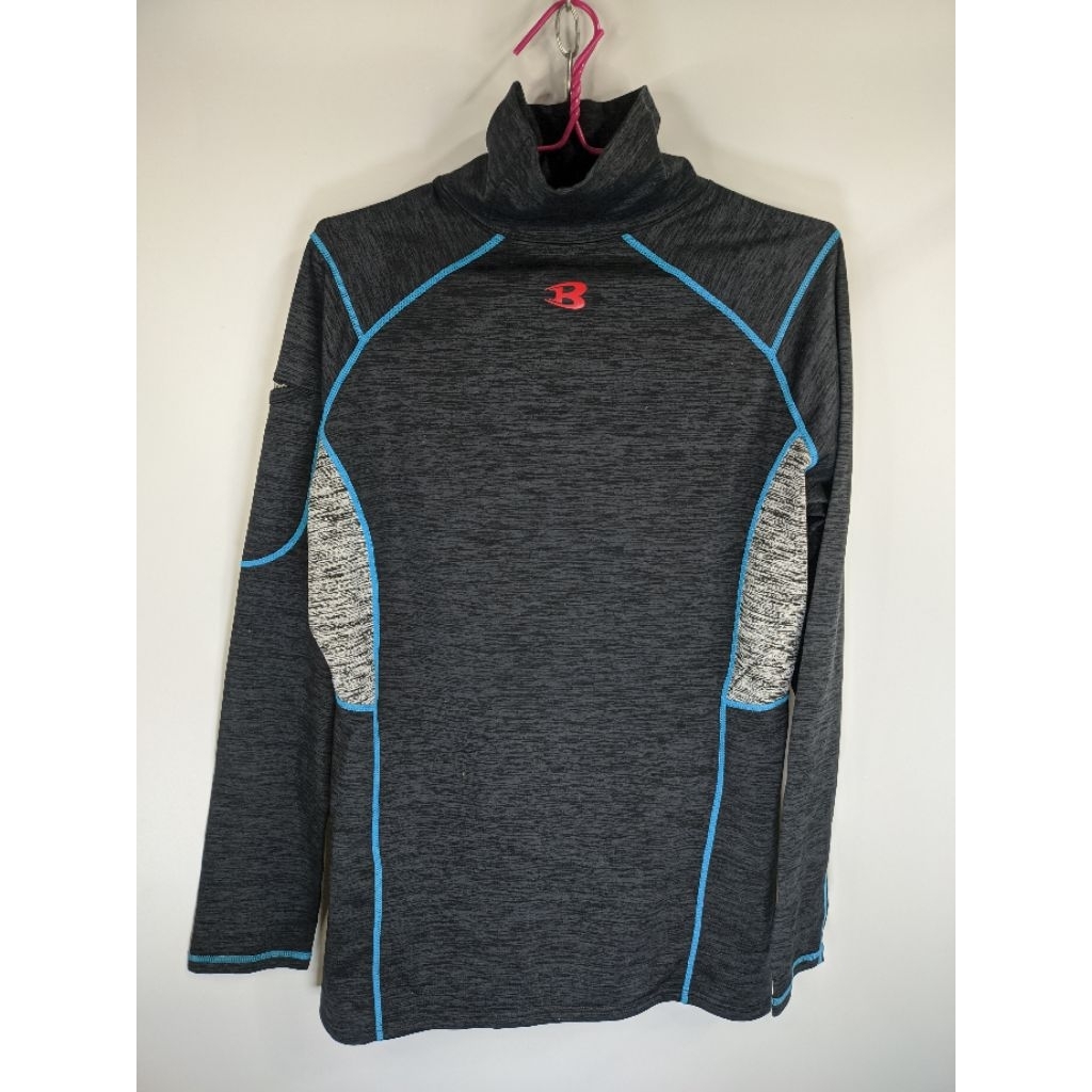 เสื้อBURTLE มือสอง อก40