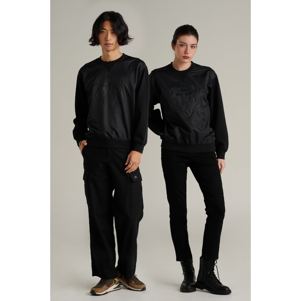 Mc JEANS เสื้อสเวตเตอร์ Unisex ทรงเรกูลาร์ (Regular) สีดำ MSWZ057 ลายสกรีนหน้าเสือ เนื้อผ้าผิวสัมผัส