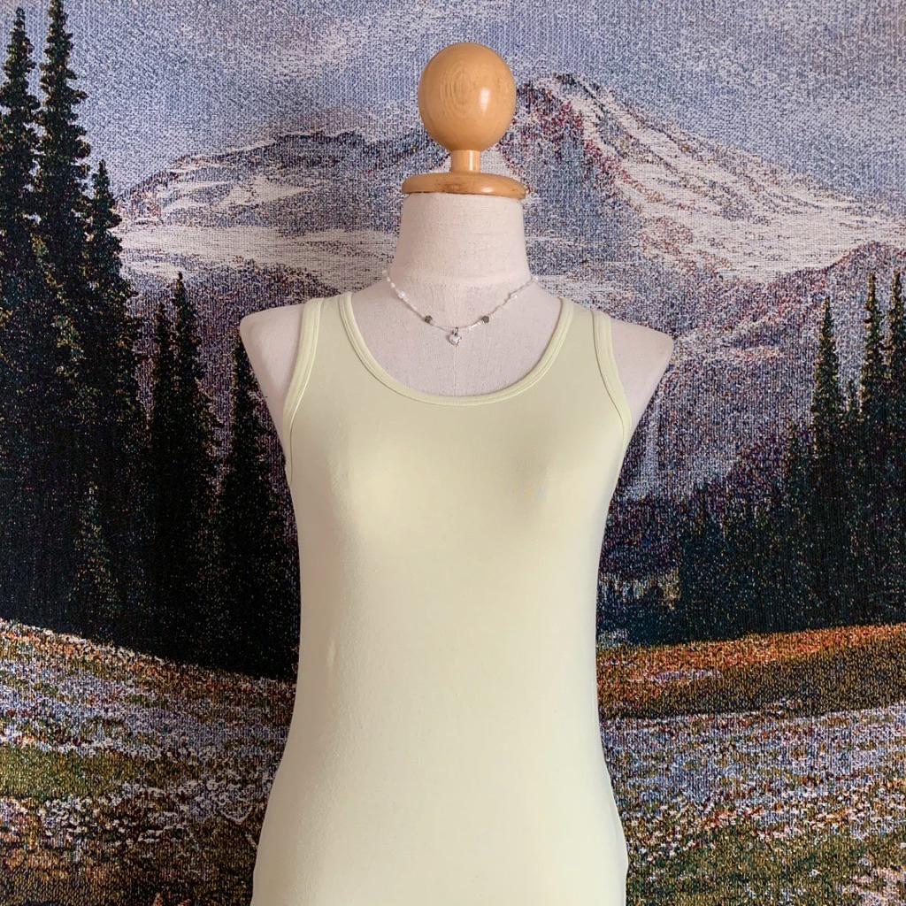 เสื้อกล้าม Calvin Klein อก30-32 มือสอง