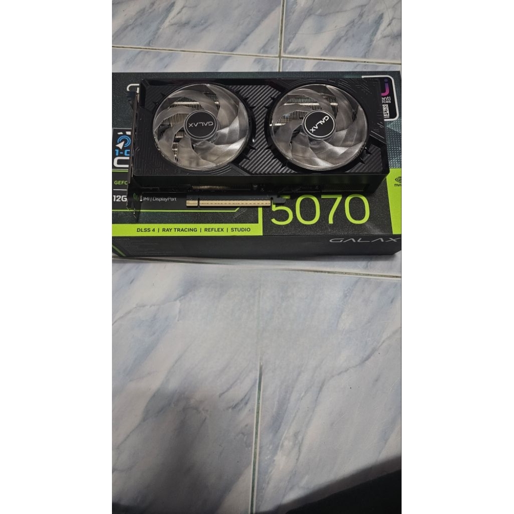 galax RTX 5070 12GB มือสองครบกล่องมีประกัน