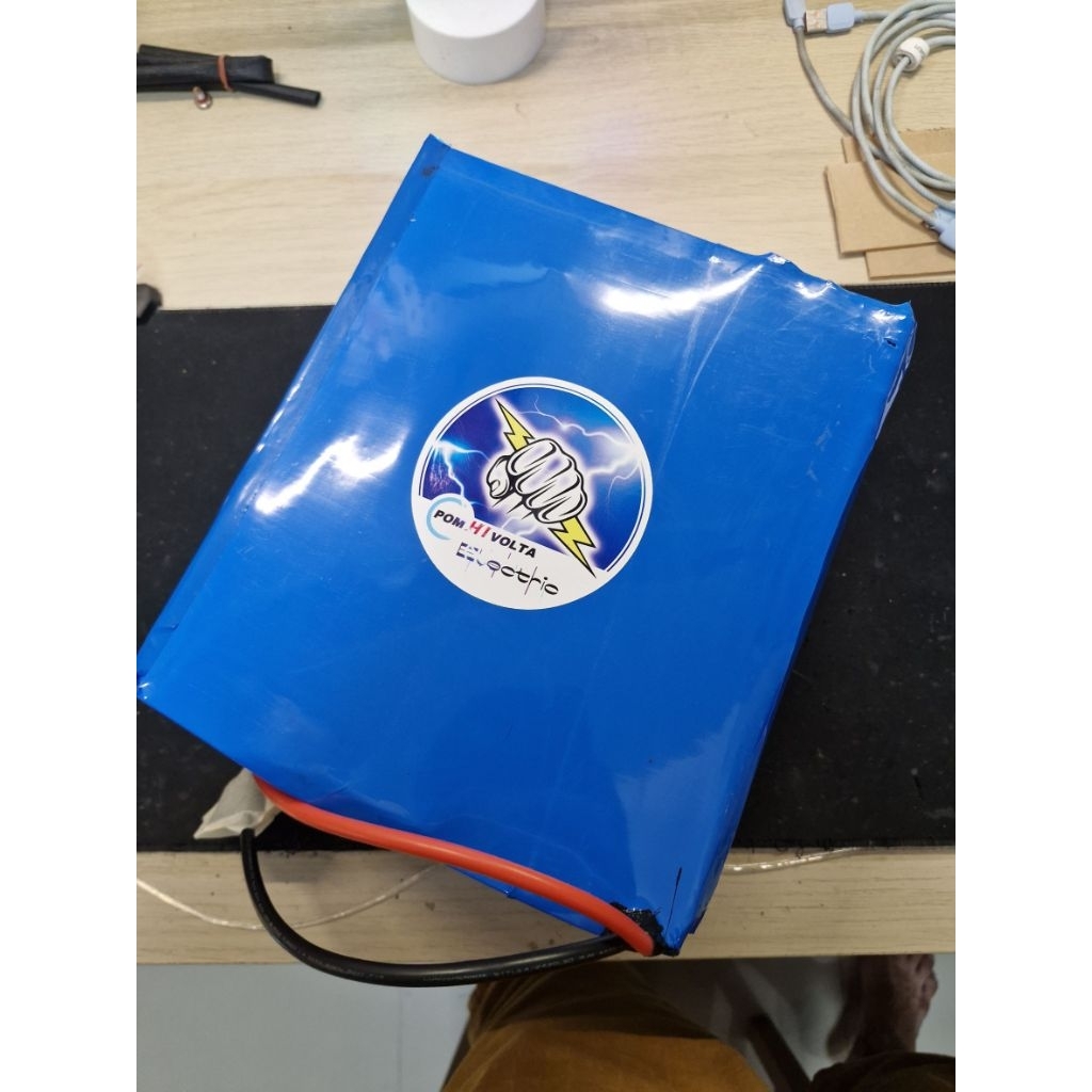 แบตลิเธียม 72V/60Ah  BMS100/200  ขนาด 20×32×16*  สำหรับมอเตอร์ไซด์ และจักรยานไฟฟ้า