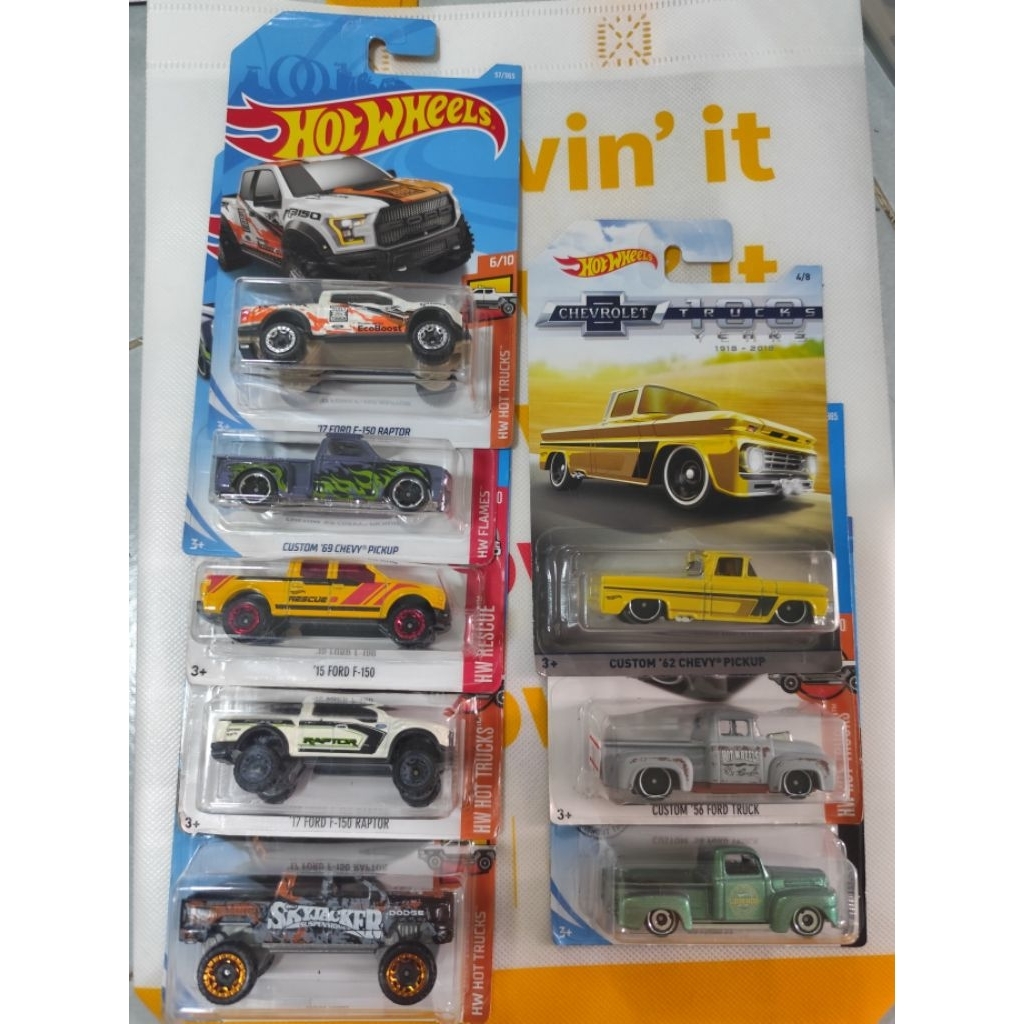 HotWheels Pickup หลายรุ่น กระบะ 1:64