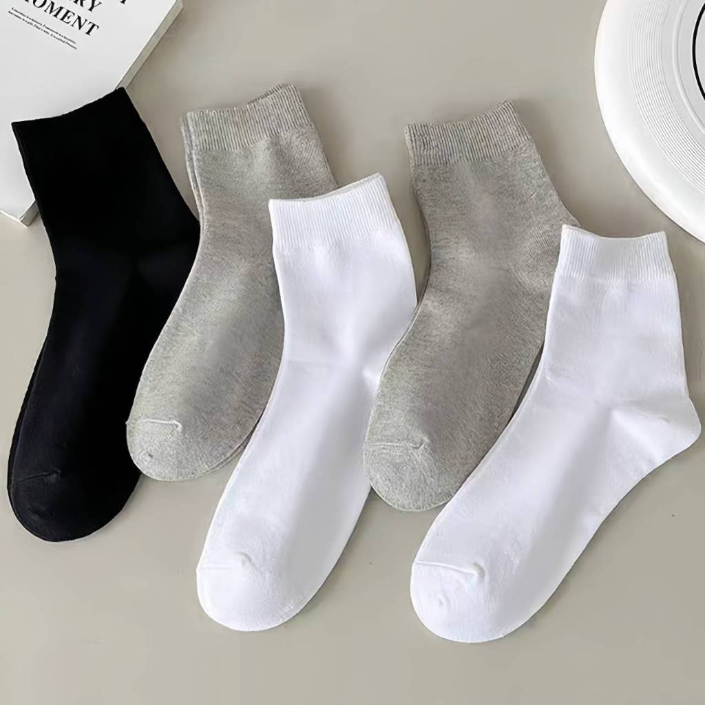 [ซื้อ 10คู่ แถม 10คู่] ถุงเท้าข้อกลาง  ถุงเท้าแฟชั่นเกาหลี สีดำ เนื้อผ้านุ่ม งานถักอย่างดี พร้อมส่ง