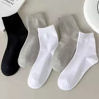 [ซื้อ 10คู่ แถม 10คู่] ถุงเท้าข้อกลาง ถุงเท้าแฟชั่นเกาหลี สีดำ เนื้อผ้านุ่ม งานถักอย่างดี พร้อมส่ง