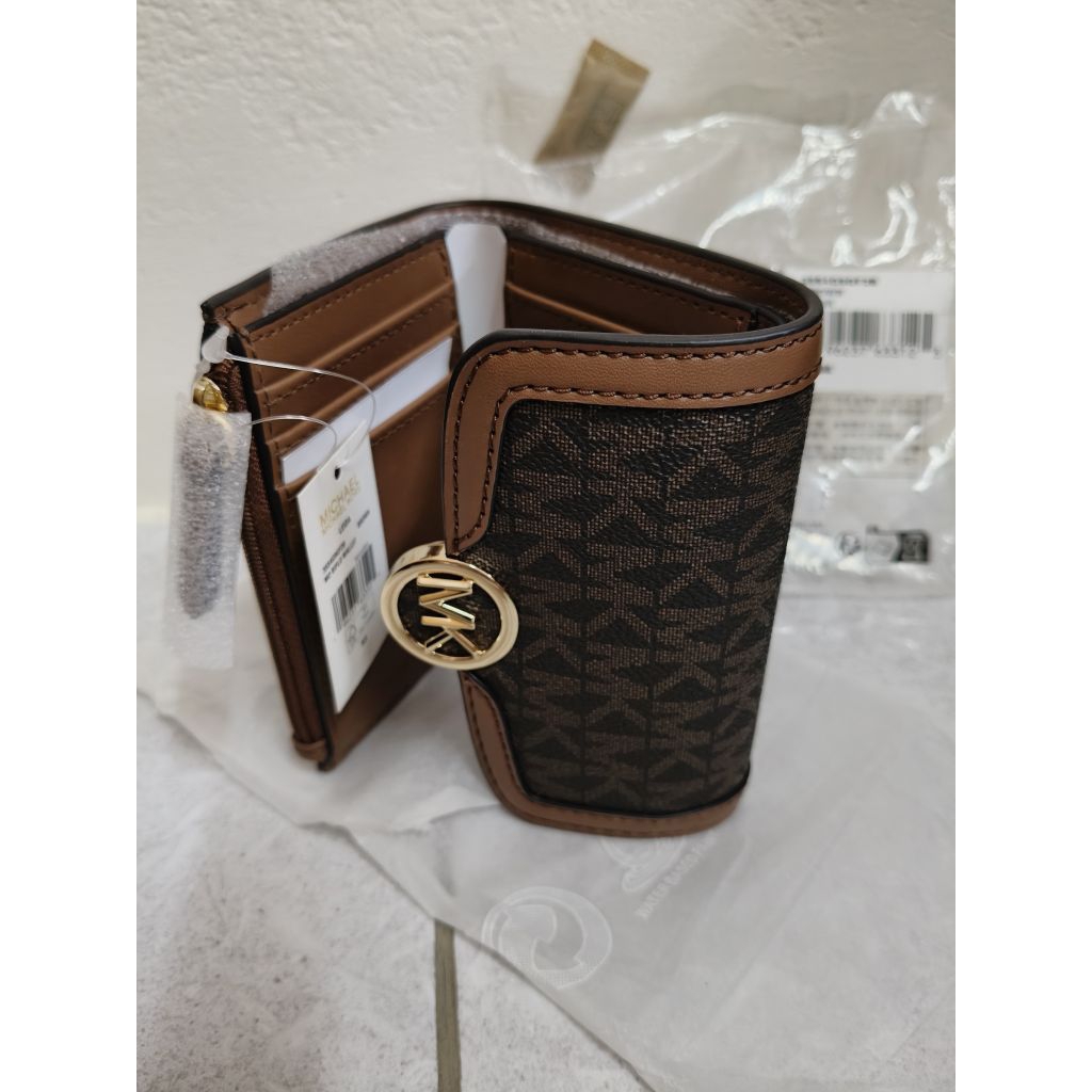 กระเป๋าสตางค์ Michael Kors MK Leida Medium Signature Logo Wallet 35S4G9GF2B สีน้ำตาล