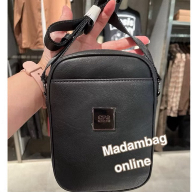 CPS CHAPS  Logo Messenger Bag กระเป๋าสะพายข้าง คาดอก แท้จากช็อป