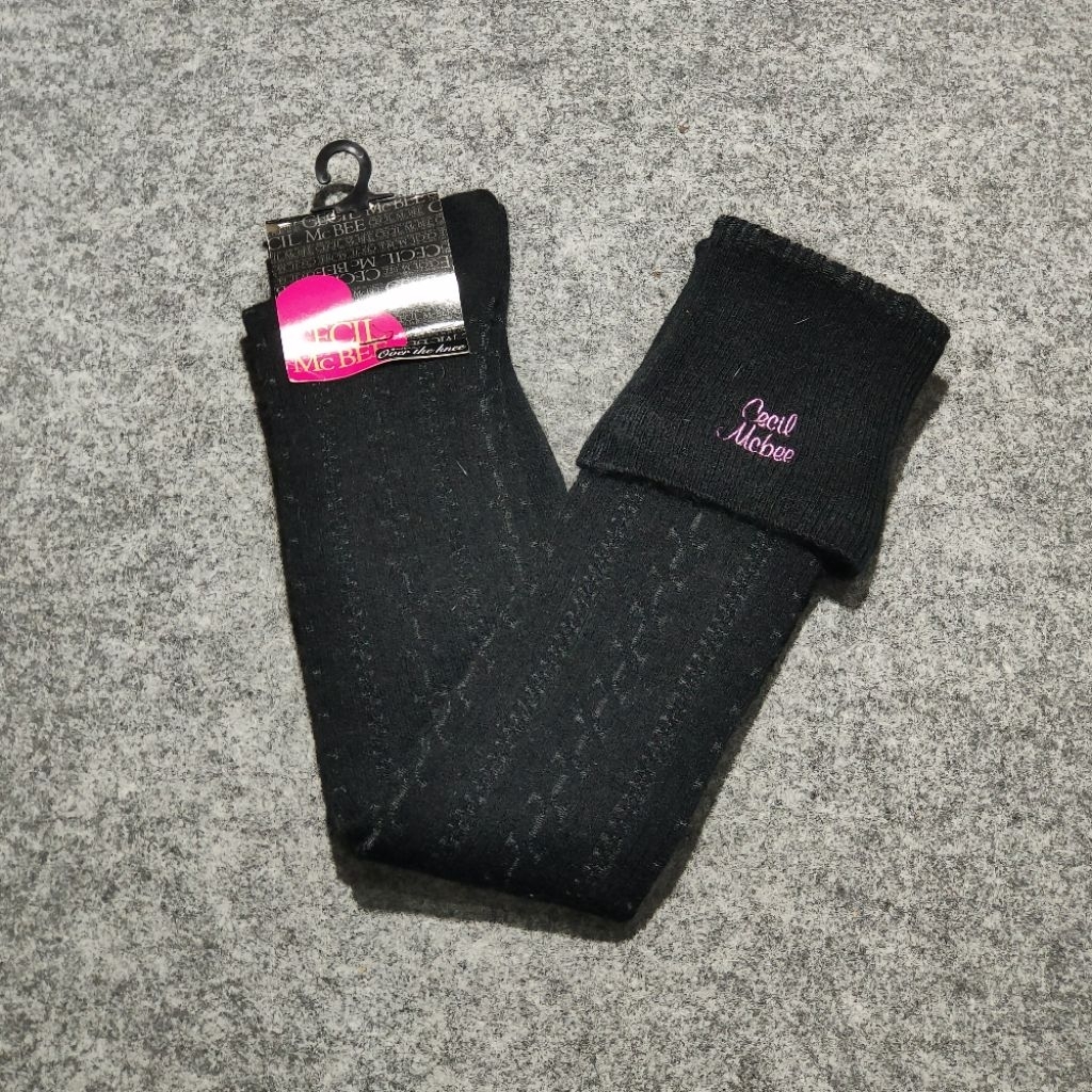 🔥ถุงเท้ายาว Cecil McBee