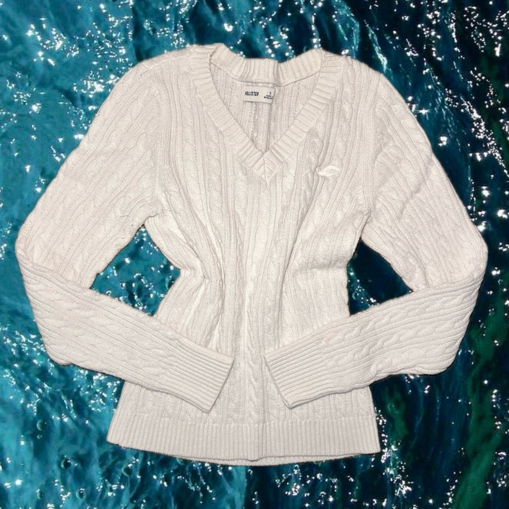 เสื้อสเวตเตอร์ hollister แท้ สีขาว y2k coquette | white hollister sweater