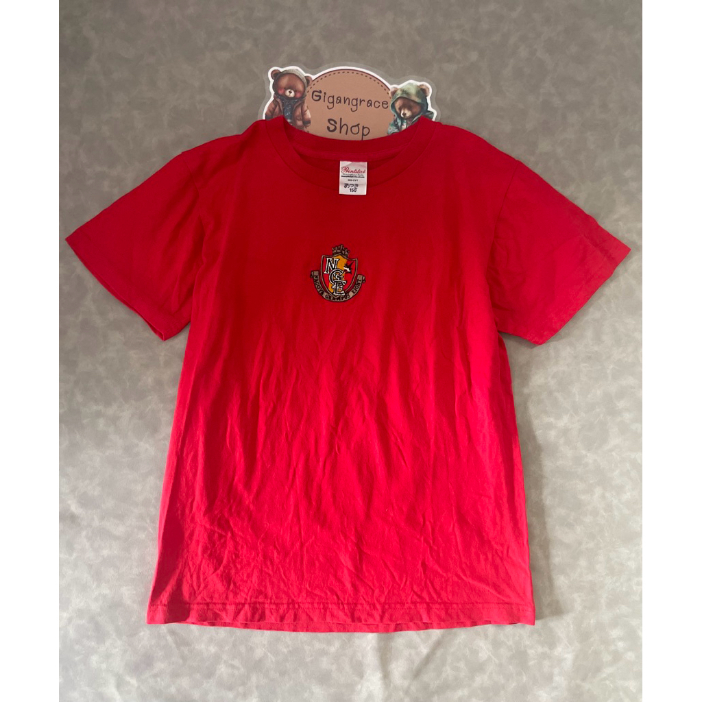 🌈เสื้อยืดคอกลมแขนสั้นลาย Nagoya Grampus ของเด็กมือสอง (สีแดง) Size 150 งานป้ายของแท้ ✨💯% สภาพ 90%