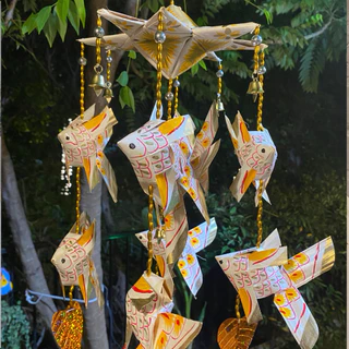 โมบาย ปลาตะเพียนสานใบลาน รุ่นกระโจม ลูกปลา 9 ตัว มีลูกปัด กระดิ่งสีทอง สินค้าแฮนเมด ภูมิปัญญาชาวบ้าน