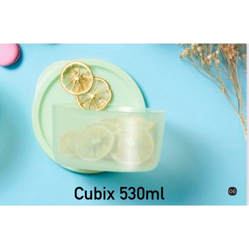 Tupperware รุ่น Cubix Round มี 3 ขนาด ใส่แกงร้อนได้ ไม่รั่วซึม คละสี