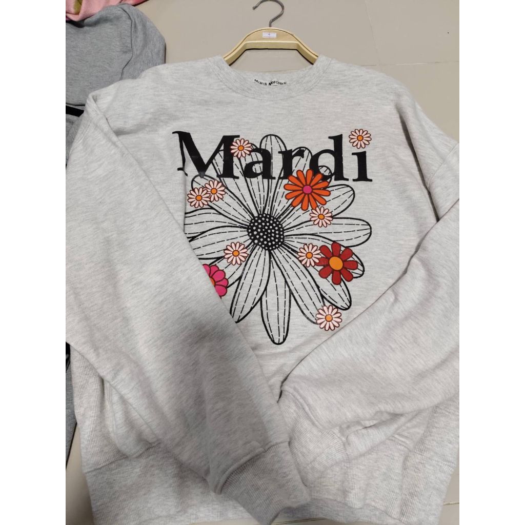 สเวตเตอร์ Mardi Mercredi มือสอง มีตำหนิสกรีน