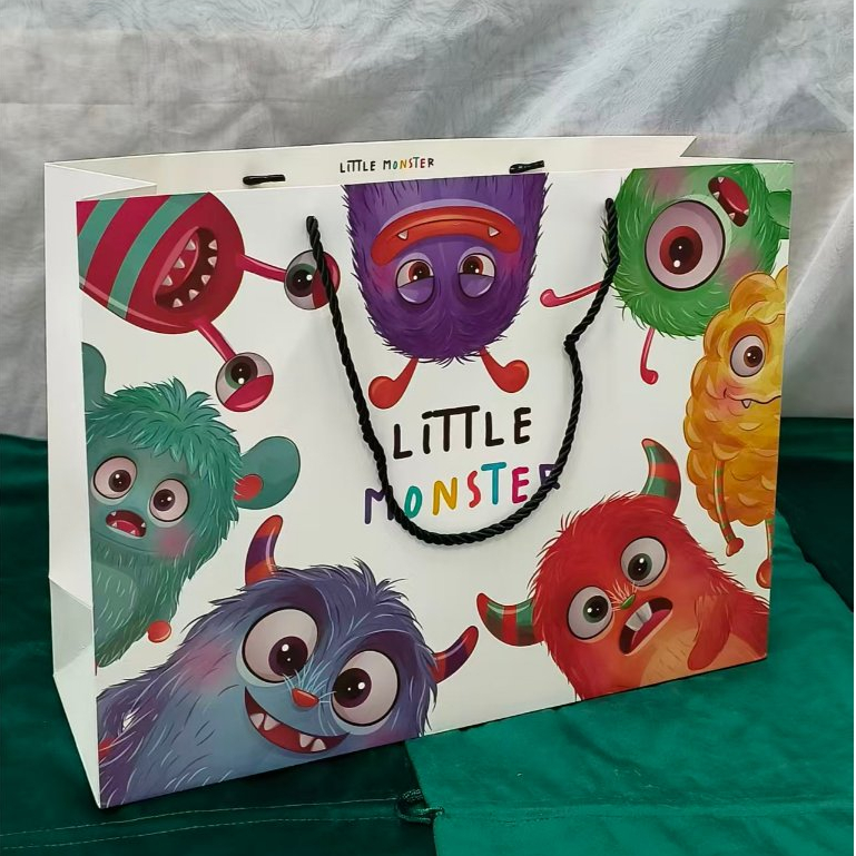 🍒🍒BH ถุงกระดาษ ลายน่ารัก รุ่นเชือกเกลียว สีดำ ใส่ของขวัญ วันเกิด ใส่เสื้อผ้า สไตล์มินิมอล อินดี้ๆ พร้อมส่ง