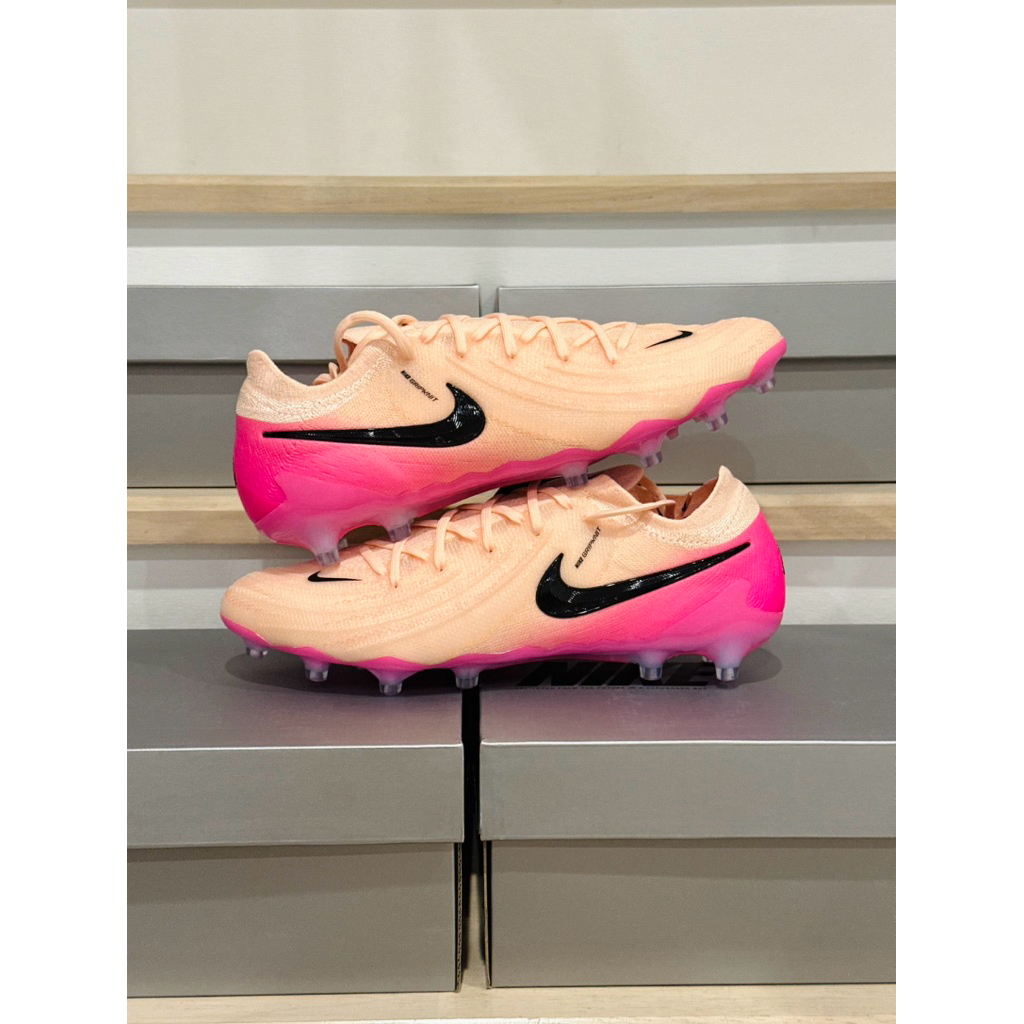 รองเท้าฟุตบอล NIKE PHANTOM GX 2 ELITE AG-PRO