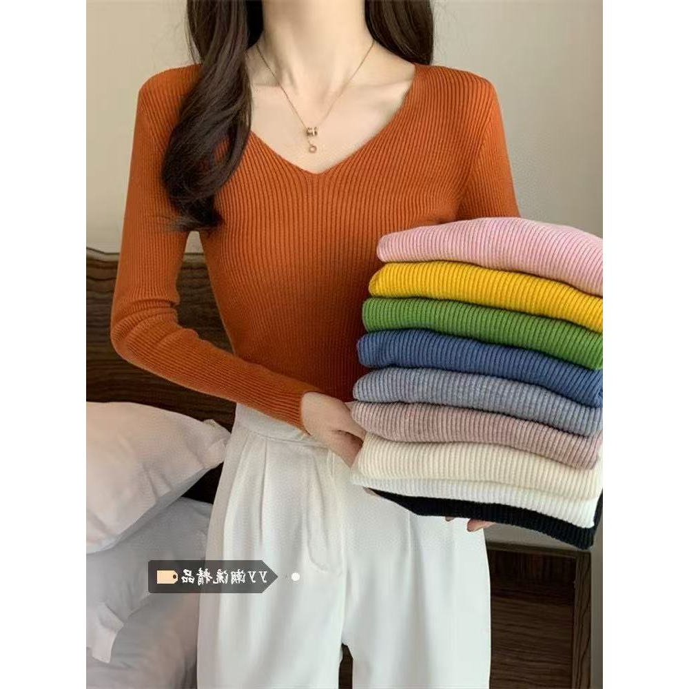 Fashion*สื้อไหมพรมแขนยาว คอวีสีพื้น เสื้อผ้าแฟชั่นผู้หญิง แขนยาวผ้าไหมพรม ผ้านิ่มใส่สบาย มี17สี พร้อมส่ง *V8801