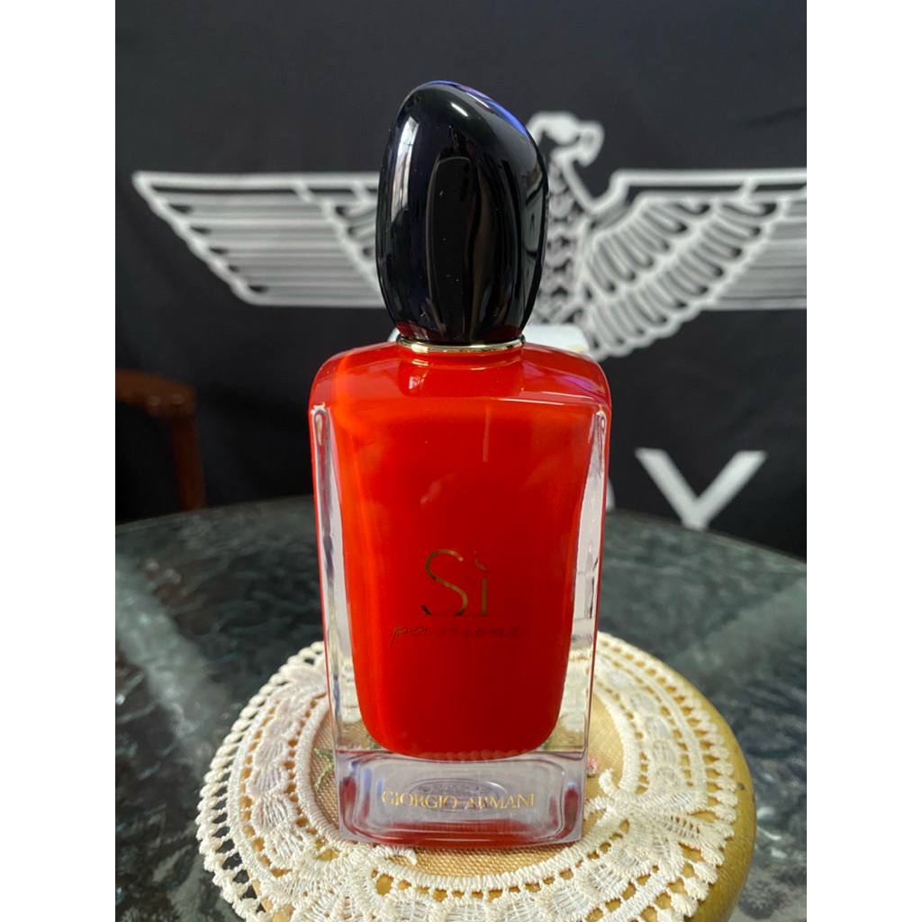 น้ำหอมsiแดง 100ml. (มีกล่อง) มือสองของแท้คะ