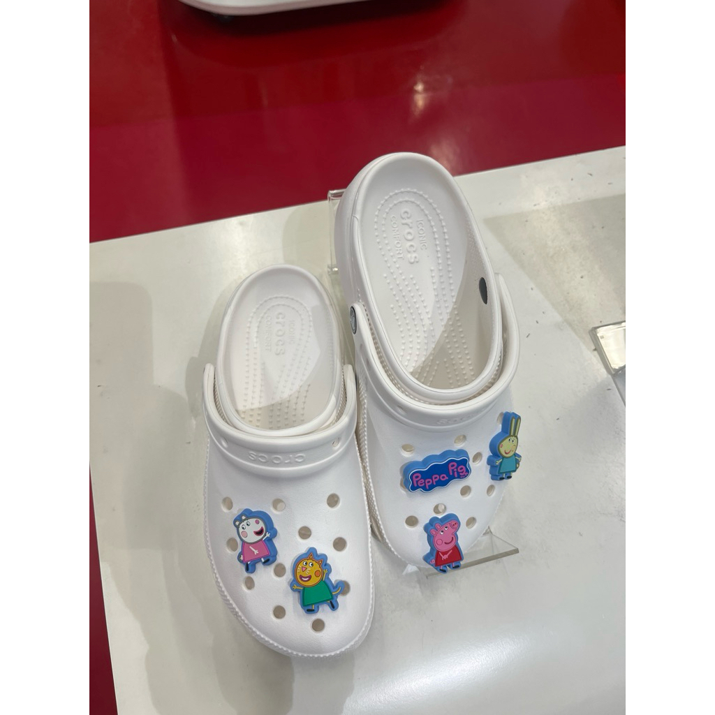 รองเท้าcrocsของแท้จากช๊อป