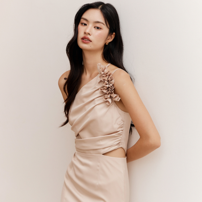 Palettestudio - Fleur Dress เดรสไหล่เดียวผ้าซาติน จับเดรปที่ช่วงไหล่ เว้าช่วงเอว ทรงสวยสุดๆ ใส่ออกงาน
