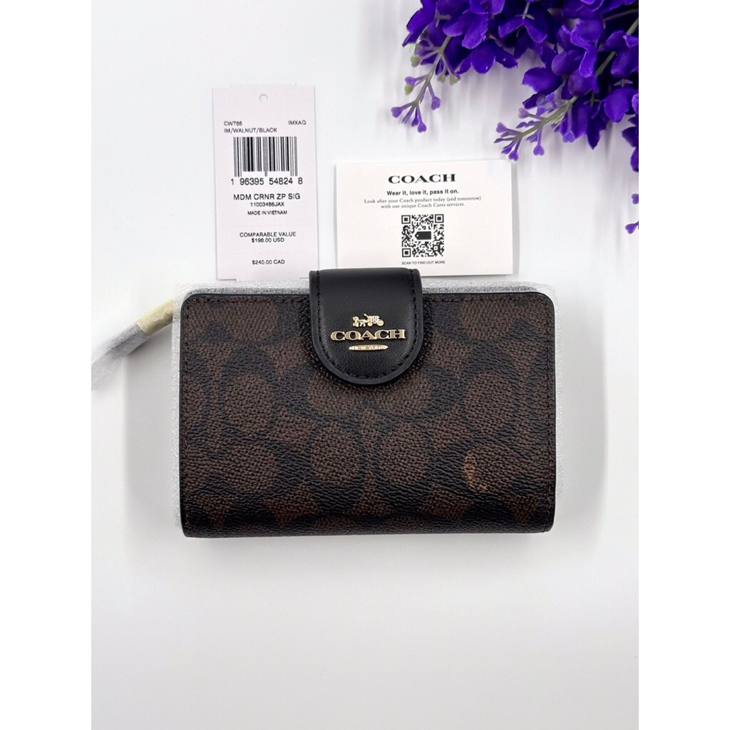 (สด-ผ่อน)กระเป๋า CW786C✩ach  ของเเท้100%MEDIUM CORNER ZIP WALLET IN SIGNATURE CANVAS