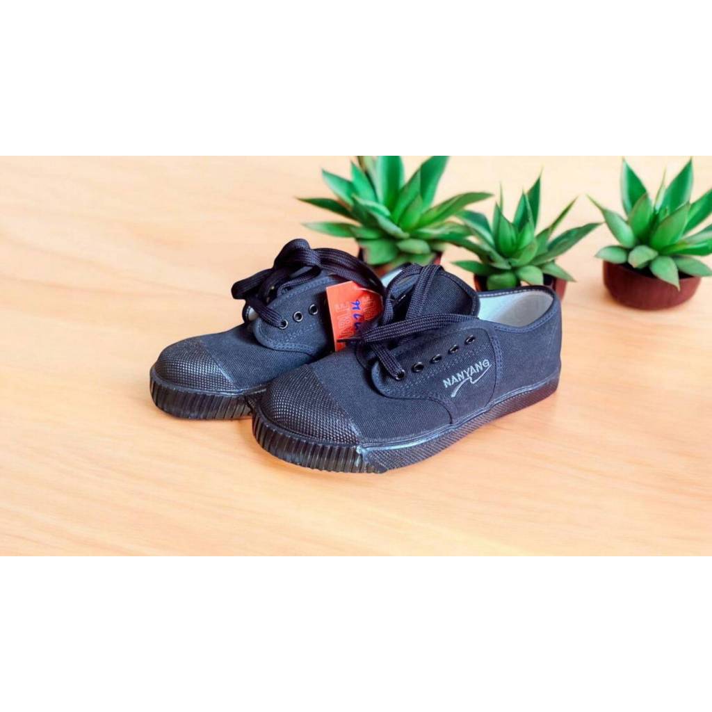 Nanyang(นันยาง) รองเท้าผ้าใบนักเรียนชาย ยี่ห้อ นันยาง รุ่น 205s (27-47) ส่งทุกวัน
