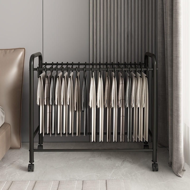 ชั้นเก็บเสื้อผ้าและกางเกงมีล้อ เคลื่อนย้ายได้ ไม่เปลืองพื้นที่ แถมฟรี! ไม้แขวนเสื้อ