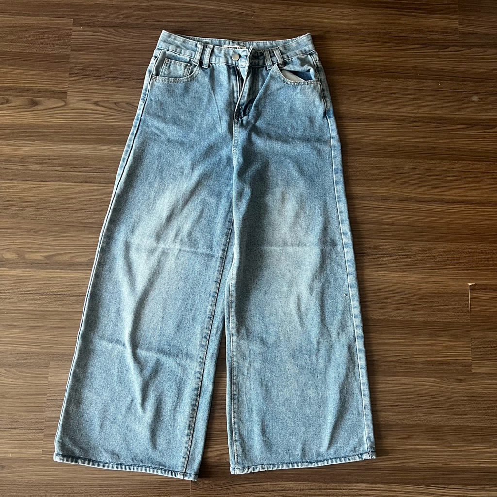 ส่งต่อ Beberlin กางเกงยีนส์ กระบอกใหญ่ Millie Jeans *ตัดความยาวขา*