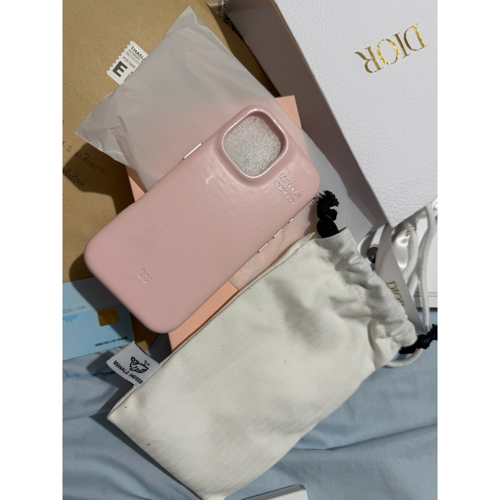 เคสไอโฟน17 Magsafe สีใสกับสีชมพู