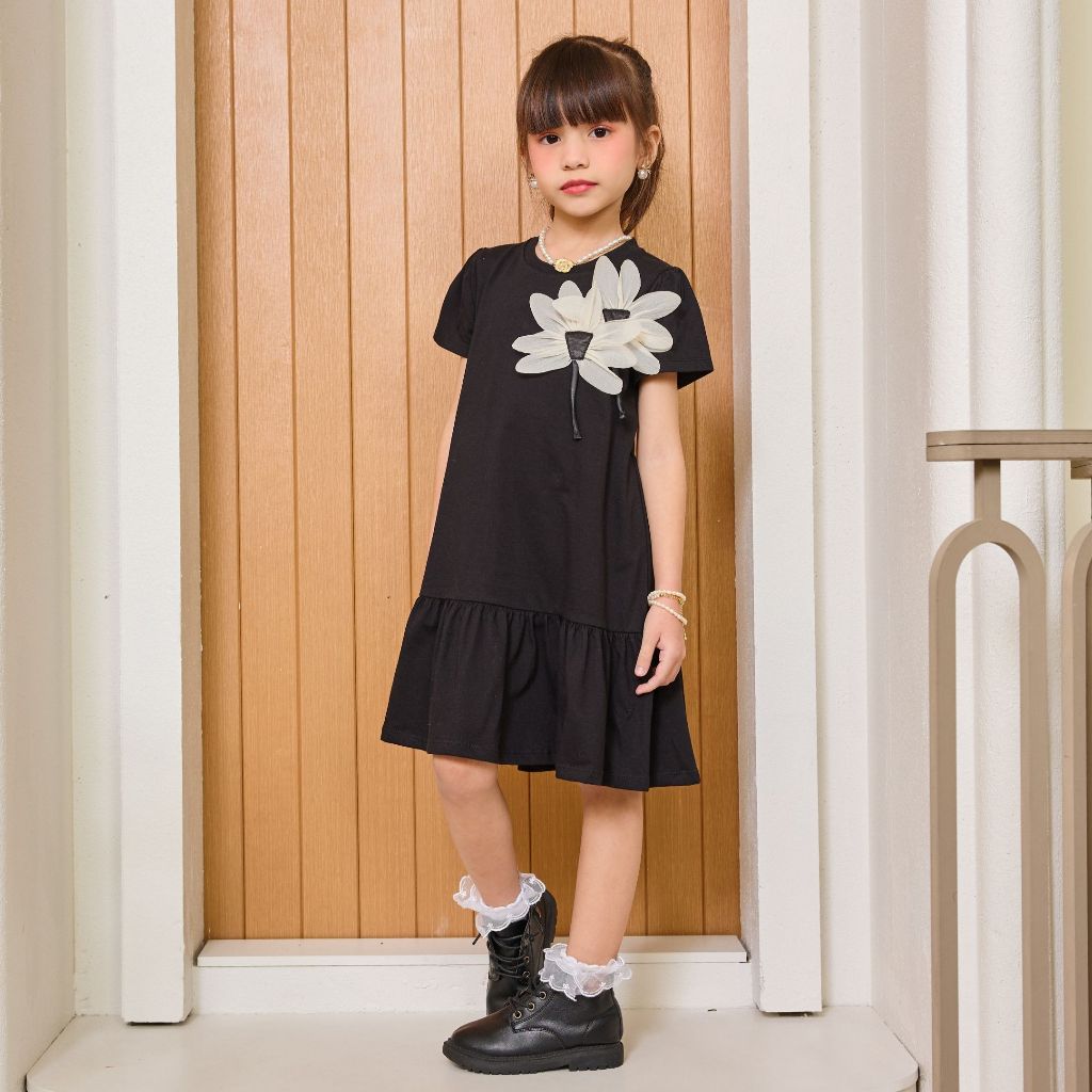 e'clat ชุดเดรสเด็ก ชุดสีดำ ใส่ออกงาน ใส่งานขาวดำ ปักดอกไม้ ดูหรู เสื้อผ้าเด็ก 1-10ปี ผ้า jersey 100%cotton 8143