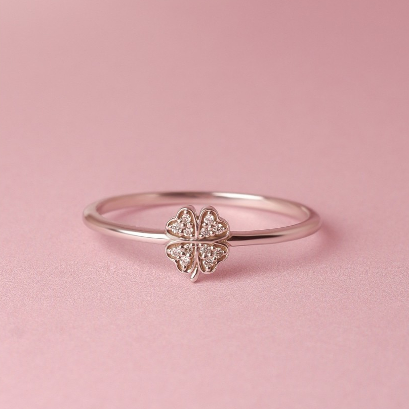 Grace Fine Jewelry خاتم ذهب 9K ببرسيم الحظ والألماس — صورة 6