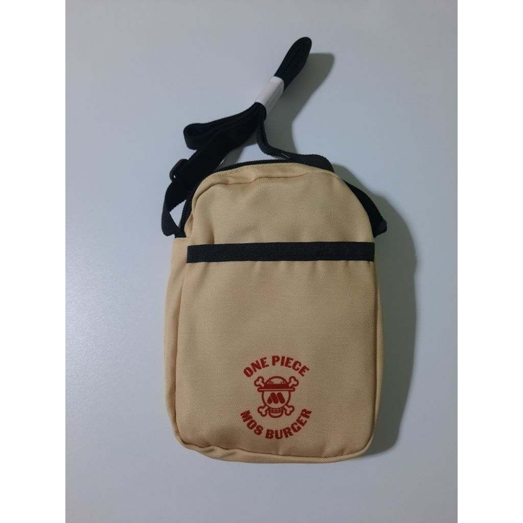 (มือสอง) กระเป๋า One Piece × Mos Burger ขนาด 13 × 17.5 cm.