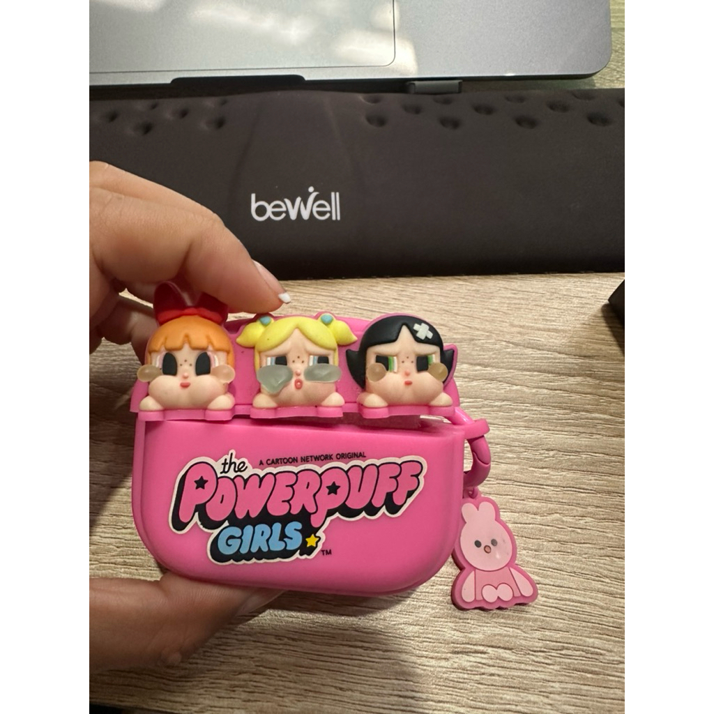 (used) ส่งต่อมือสอง Crybaby x Powerpuff Girls AirPods Pro Case ของแท้