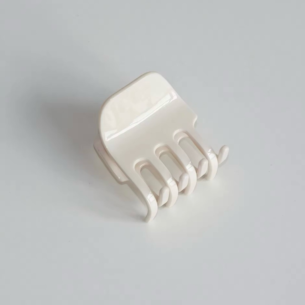 gleametoile - Creamiie hair claw clip✨ (4x4cm)
