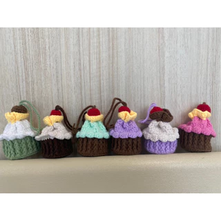 กระเป๋าไหมพรมถัก น้องคัพเค้ก🧁ใส่หูฟังairpod ใส่เหรียญ #ของขวัญ #handmade