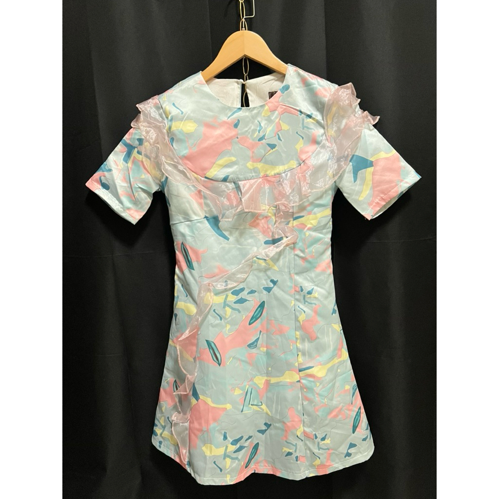 งานป้าย : VEGUS LUXURY เดรสสีพาสเทล