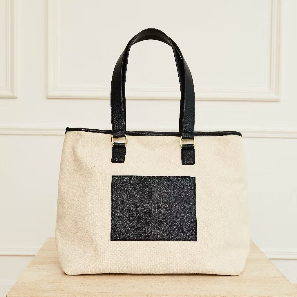 ส่งต่อ กระเป๋า EZTRA DAILY TOTE กระเป๋าใส่ LAPTOP 16 นิ้ว สีดำ ใหม่ กล่องครบ