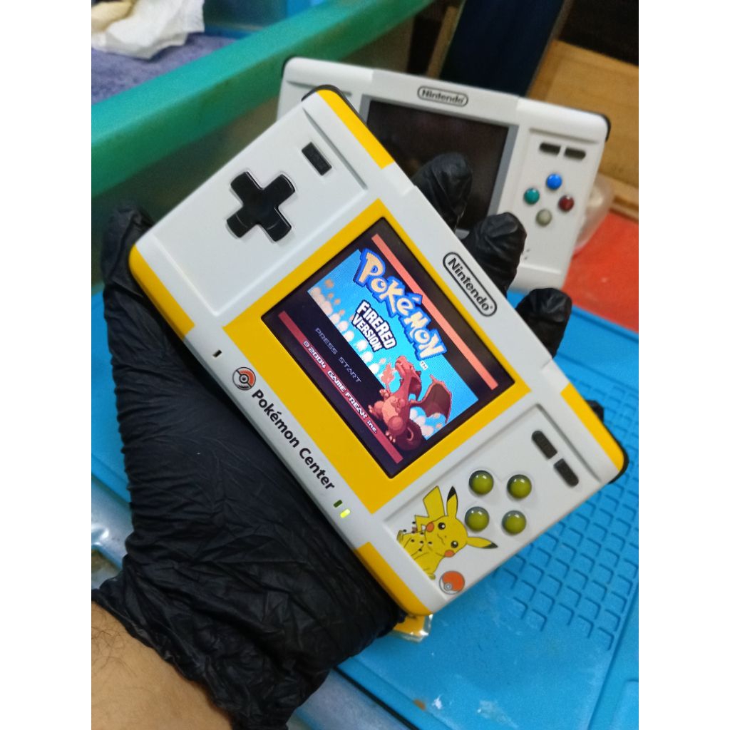 NINTENDO GAMEBOY MACRO XL