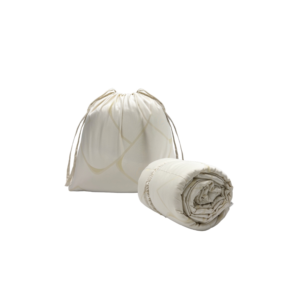 AMOUR CAMPING BLANKET ผ้าห่มขนาดพกพา CLOSET COLLCETION