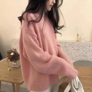 เสื้อสเวตเตอร์ถักหลวมคอกลมสีพื้นนุ่มสบาย ใหม่