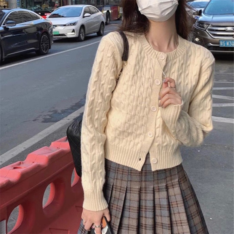 เสื้อไหมพรมคาร์ดิแกนถัก สีพื้น แบบสั้น ผ้าหนานิ่ม สไตส์เกาหลี รุ่น214#