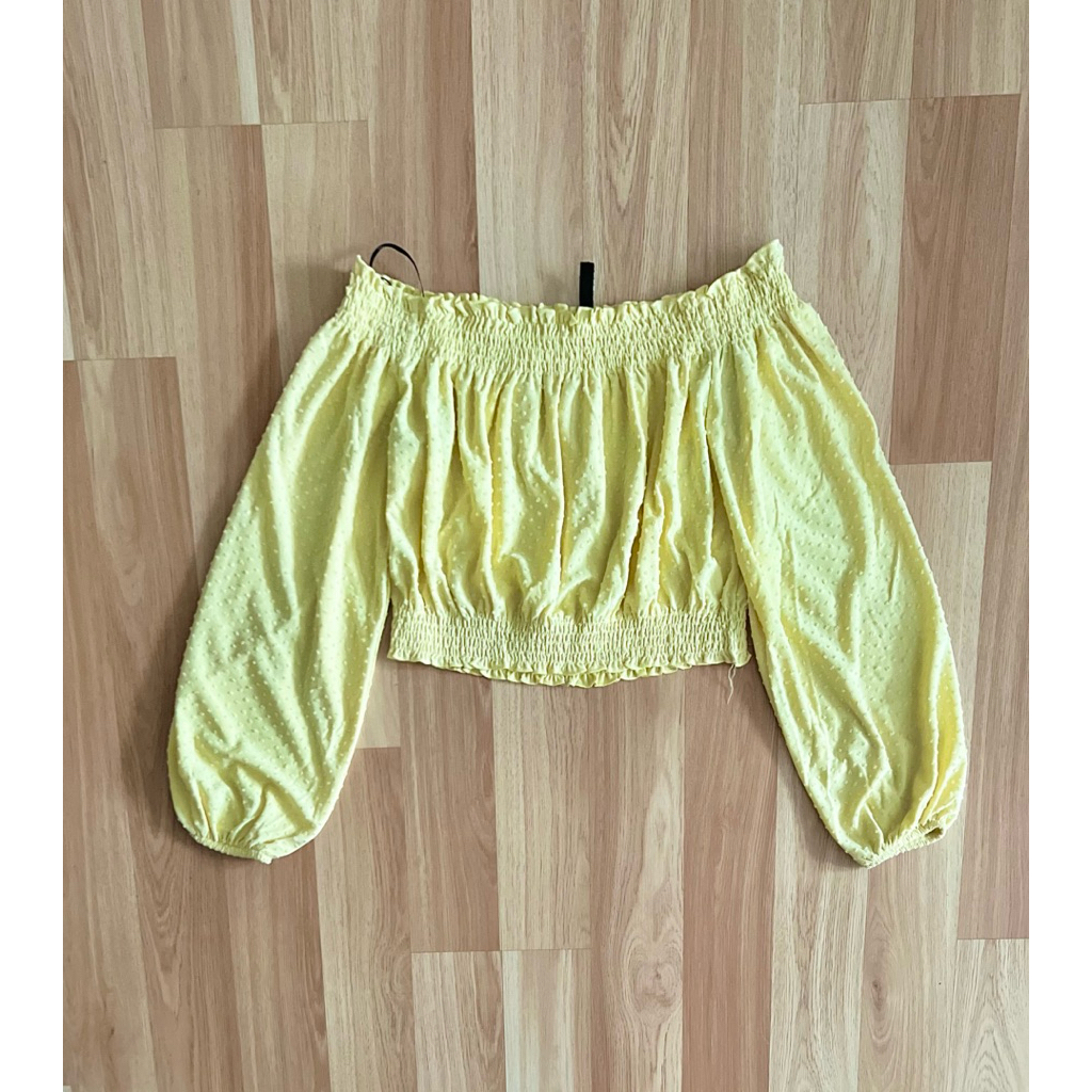 h&m off shoulder crop top