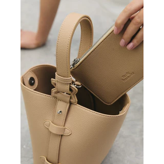 กระเป๋า แบรนด์ Kindly Reminder รุ่นใหม่ ! The Twist : One Bag 4 Styles