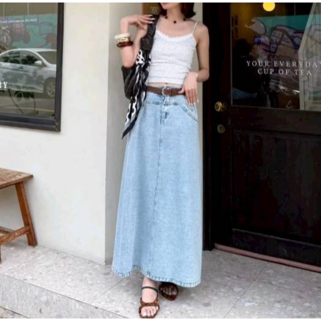 กระโปรงยีนส์ studiox2 (ของใหม่)