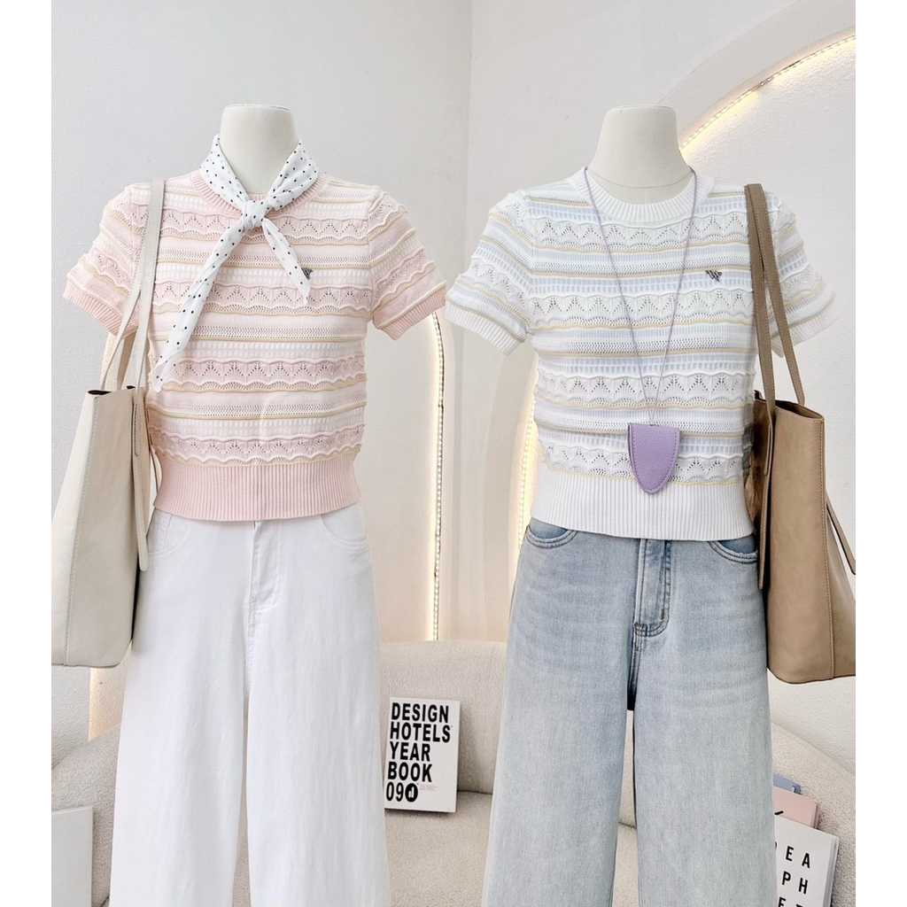 WA YA เสื้อยืดคอกลมไหมพรมลายริ้ว