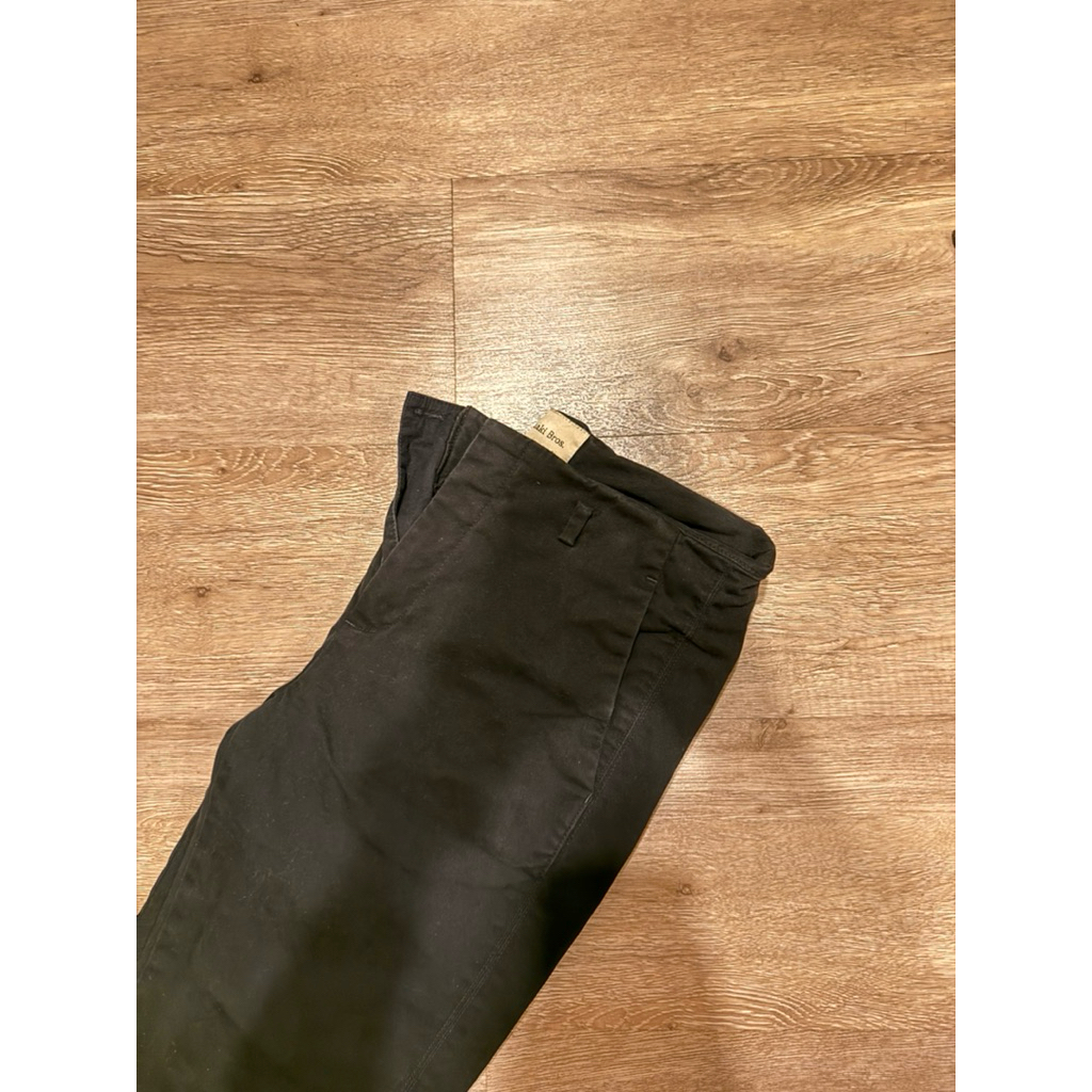 ส่งต่อกางเกง Khaki Bros สีดำ ทรงslim fit