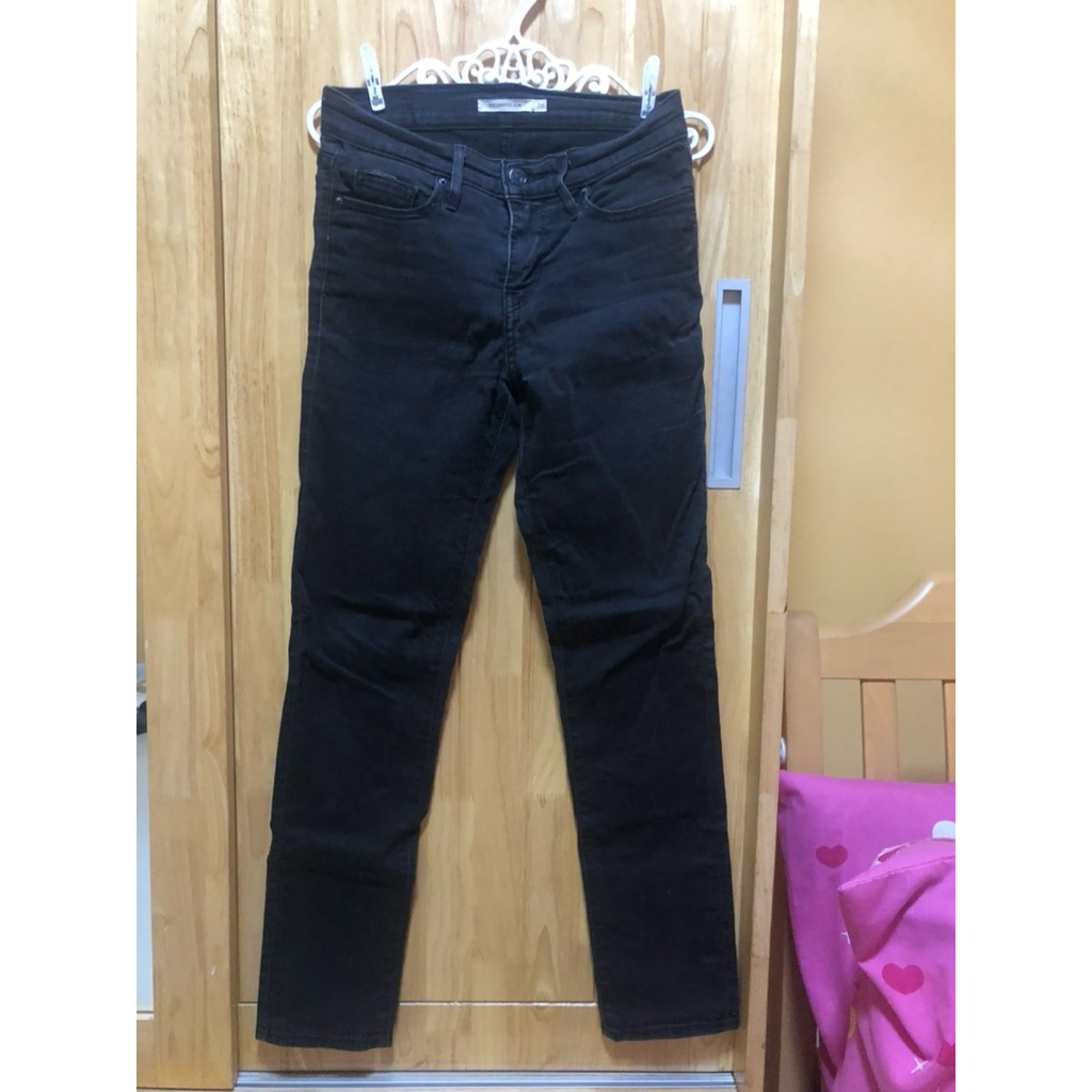 กางเกงยีนส์ Levis มือ 2 รุ่น 312 Shaping slim size 26 สีดำ #เสื้อมือ2 #เสื้อมือ2สภาพดี #ผ้ามือ2สภาพส