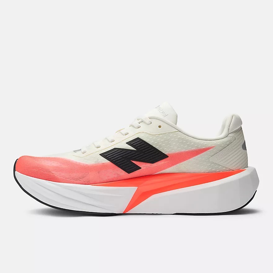 New Balance FuelCell Rebel v5 [Men / Women] (ฟรี! โปรแกรมซ้อม) รองเท้าวิ่ง น้ำหนักเบา ใส่ซ้อม ใส่แข่