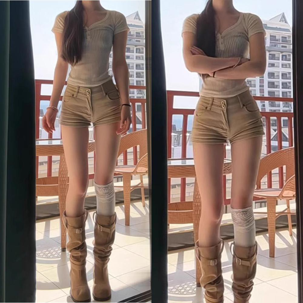 กางเกงขาสั้นสีกากีทรงเข้ารูป ดีไซน์เฉพาะตัว ราคาถูกคุ้มค่า รับประกันคุณภาพ ไม่ง่ายเสียรูป มีสินค้าพร้อมส่ง