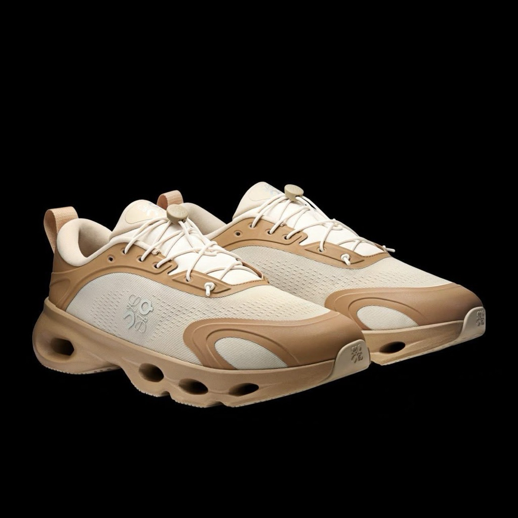 รองเท้า On Cloudsolo Loewe Limited edition