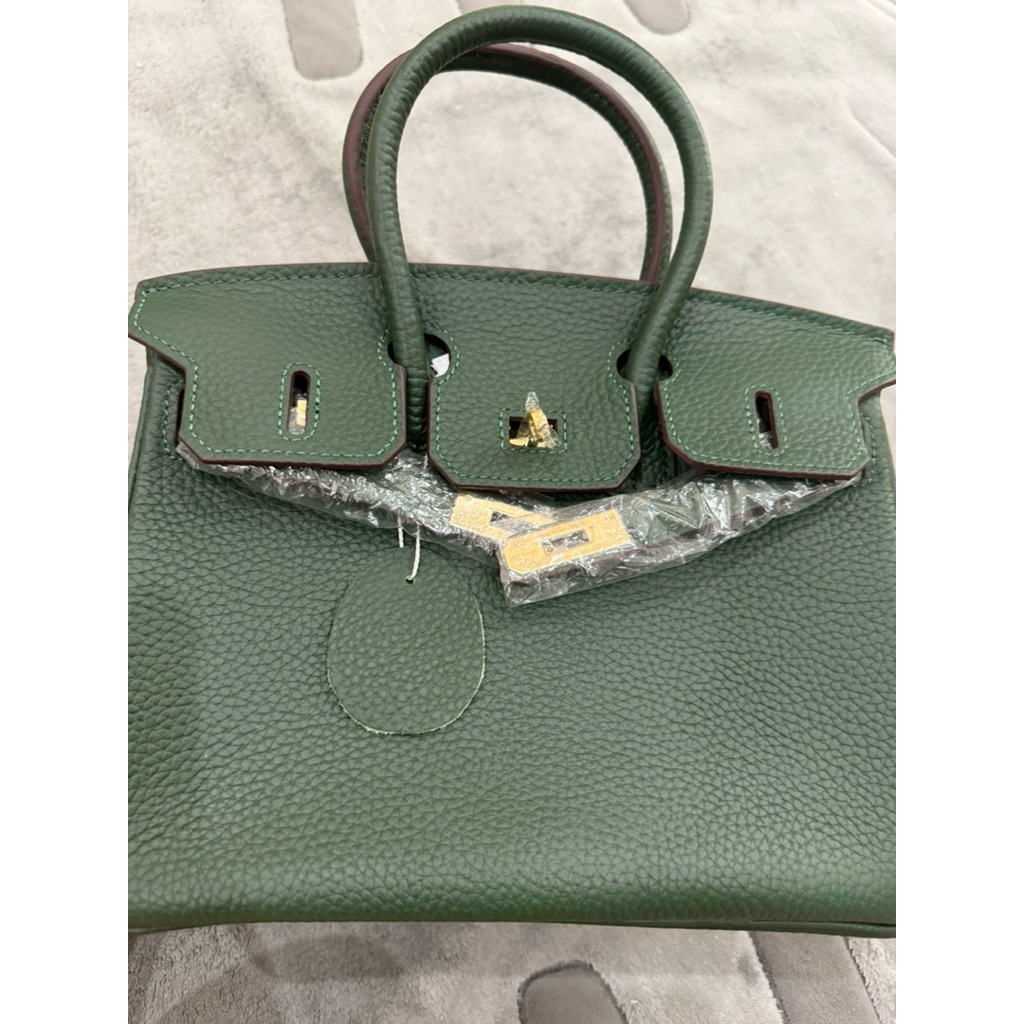 กระเป๋าสะพายข้าง December สีเขียวเข้ม มีสาย